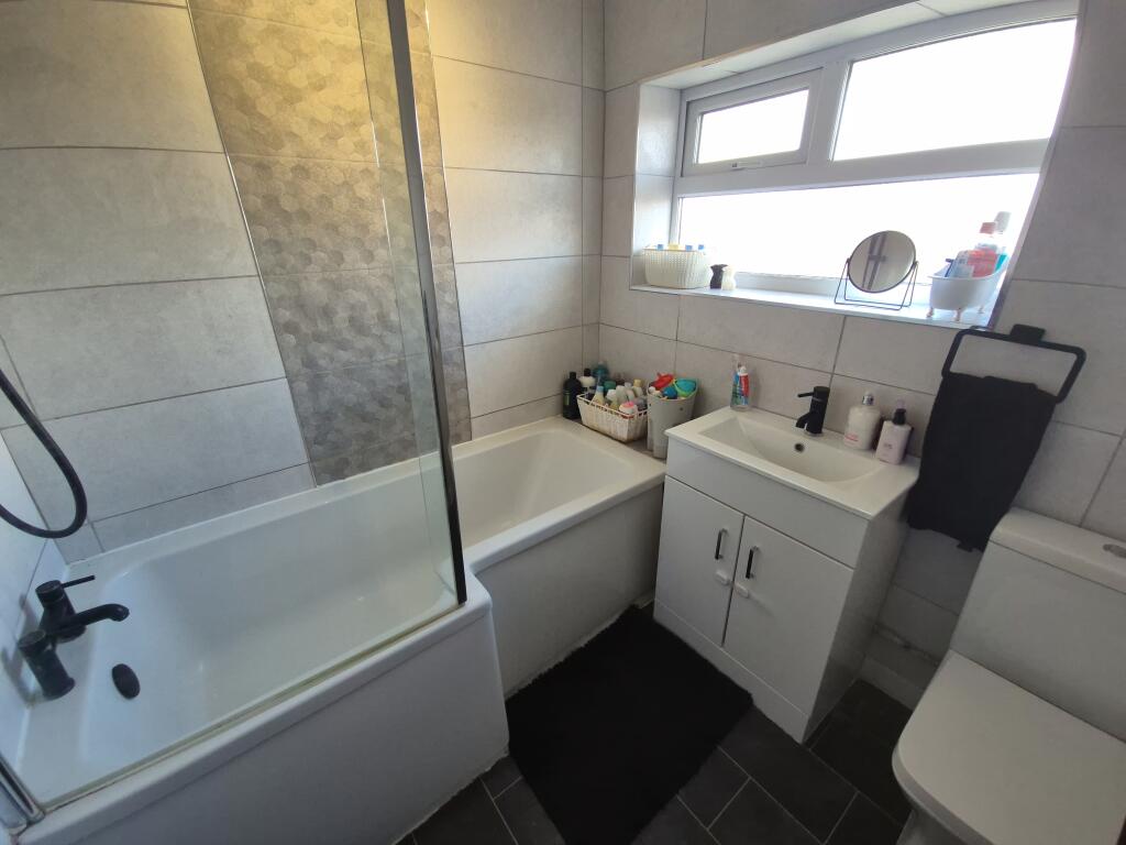 Additional image 11 of Worcester Road, Oldbury, B68