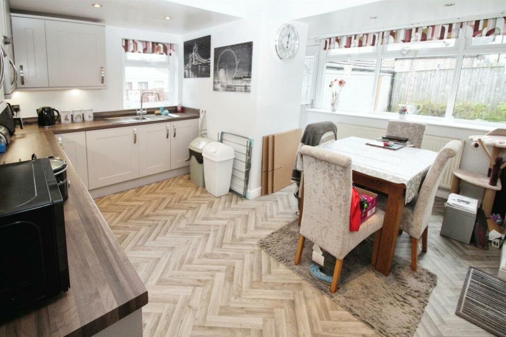 Additional image 4 of Low Ash Grove, Shipley, BD18 1JL