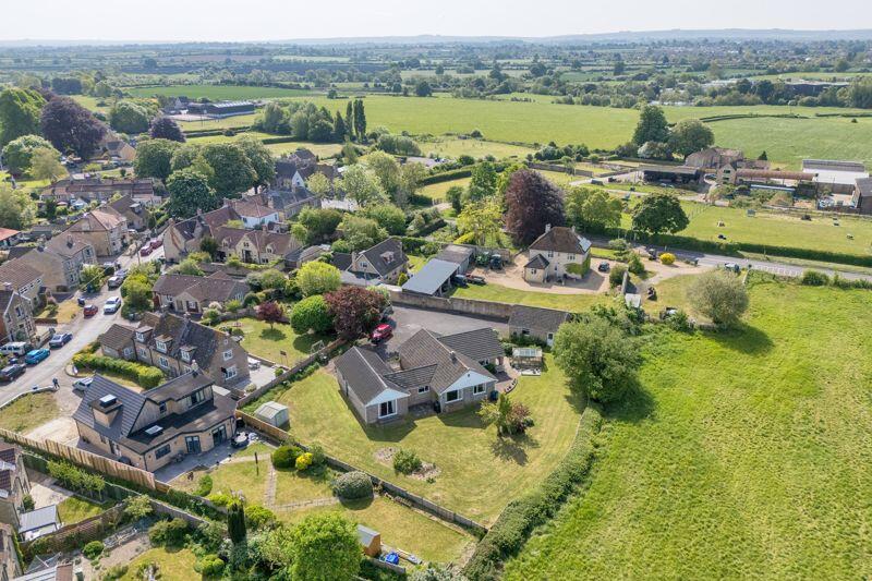 Additional image 20 of Holt