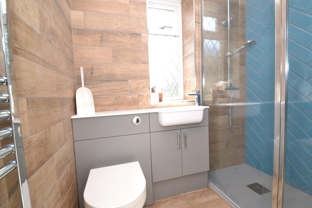 Additional image 8 of Glenside Road, Windhill,