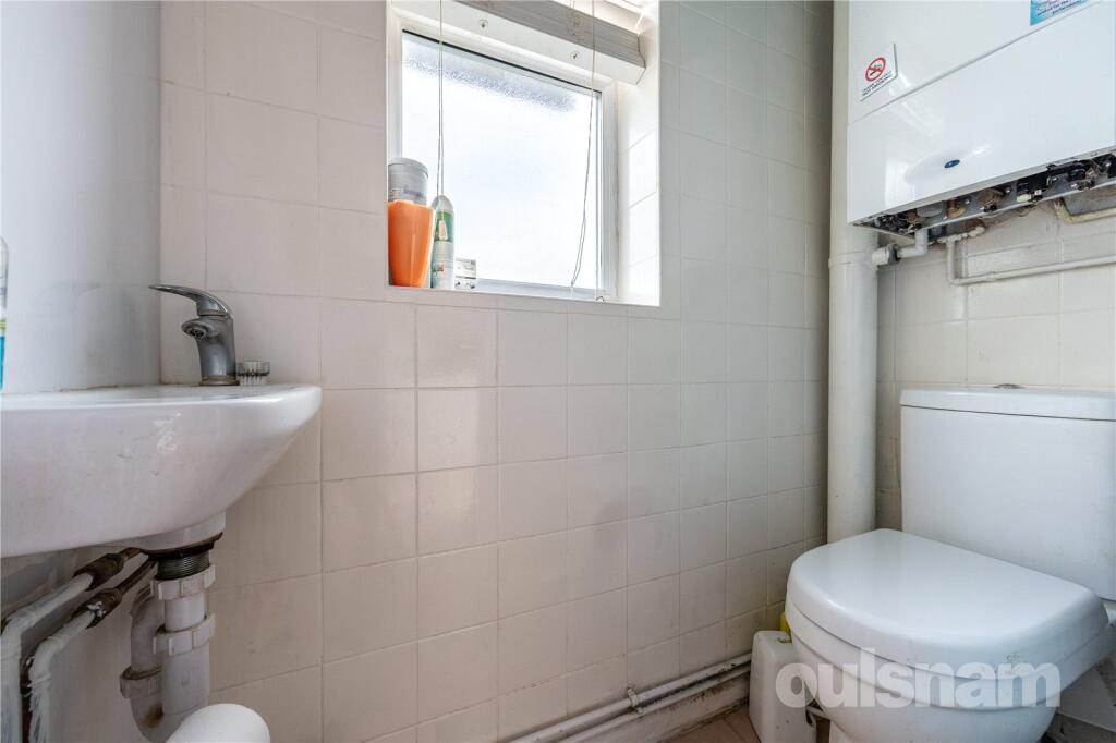 Additional image 10 of Augustine Avenue, Studley, Warwickshire, B80