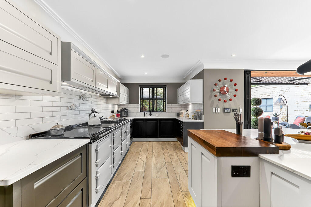 Additional image 18 of The Olives, Station Lane, Birkenshaw
