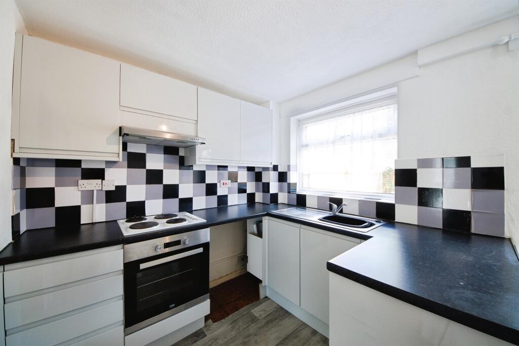 Cranhill Close, Solihull photo 4