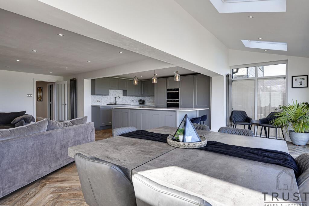 Additional image 19 of Wakefield Road, Drighlington, BD11