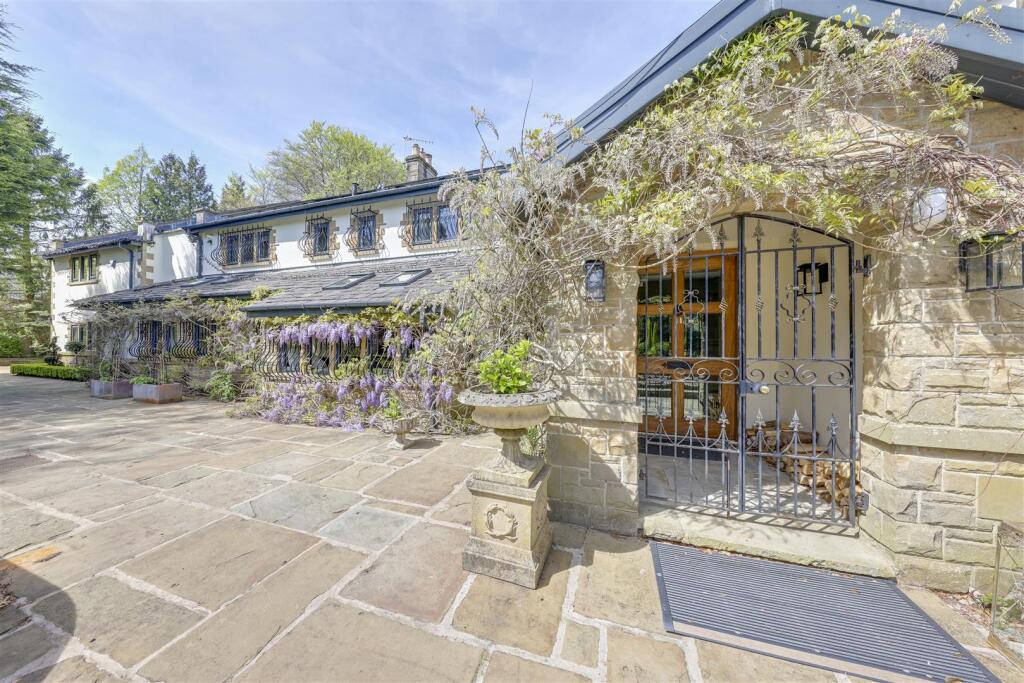 Additional image 53 of The Hollies, Alden Road, Helmshore, Rossendale - Over 9,000sqft - One Of Rossendale's Most Incredible Properties