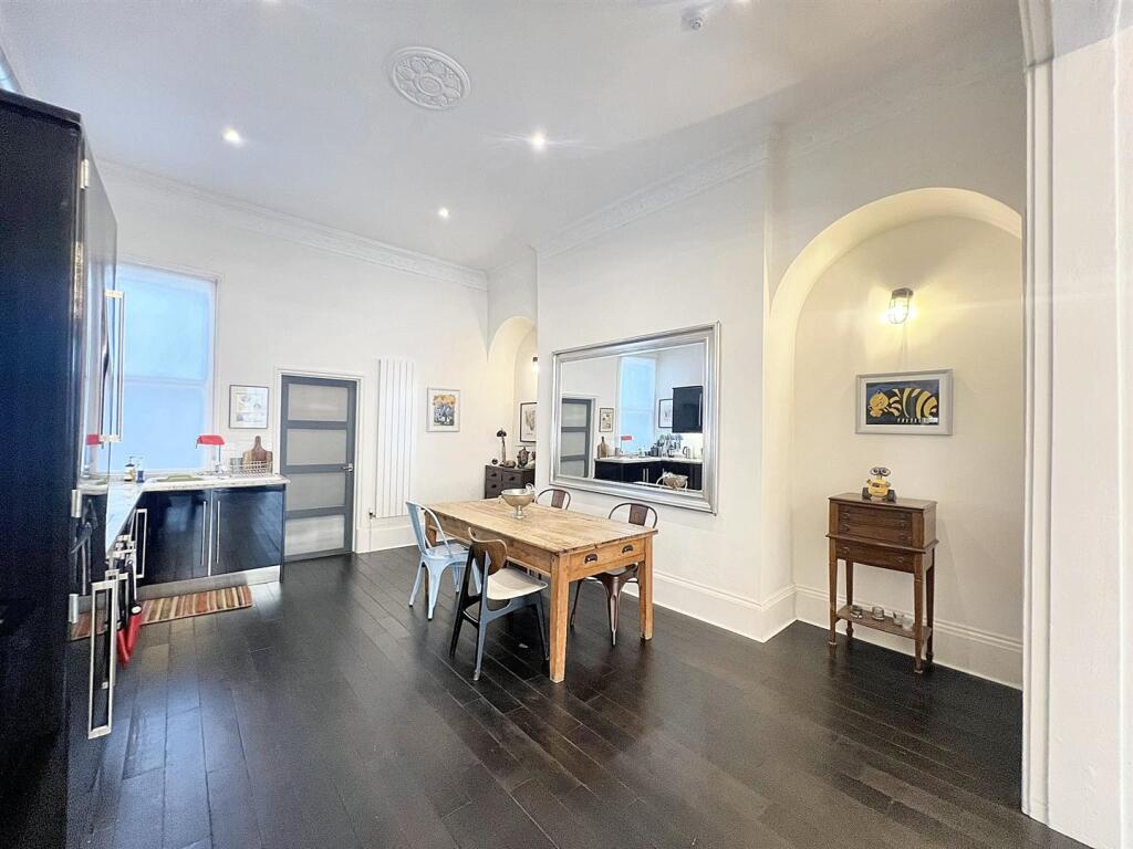 Additional image 4 of Milsom Street, Bath