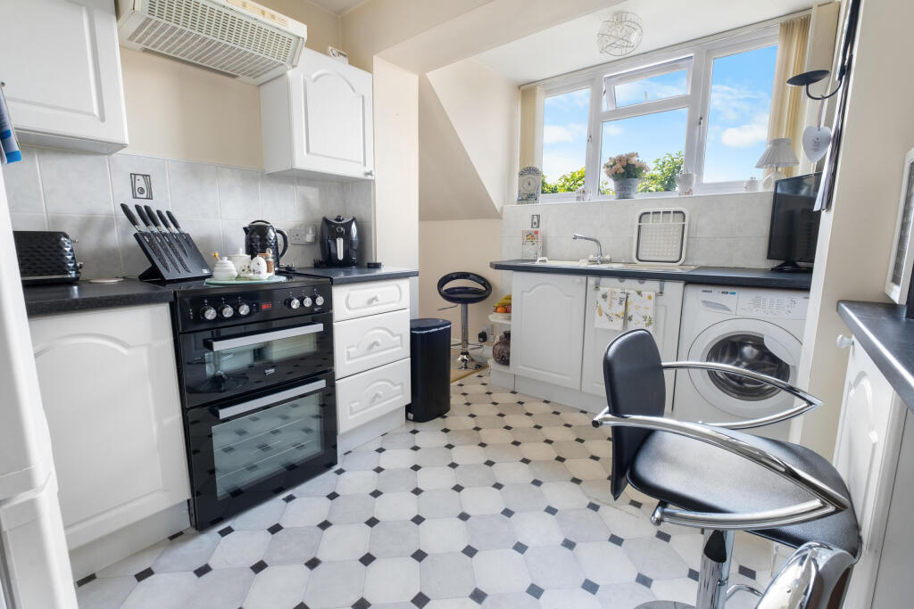 Additional image 7 of Flat 2, Hills Court, New Road, Bromsgrove. B60 2LE