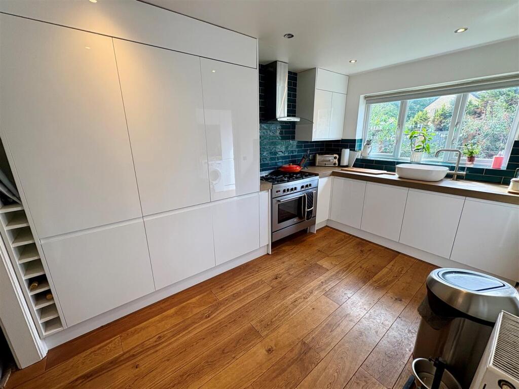 Additional image 28 of Burnleys Mill Road, Gomersal, Cleckheaton