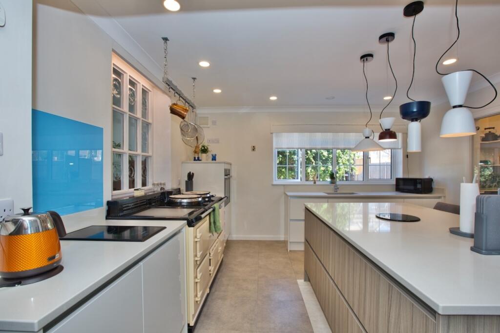 Additional image 8 of 21 Preston Road, Yeovil