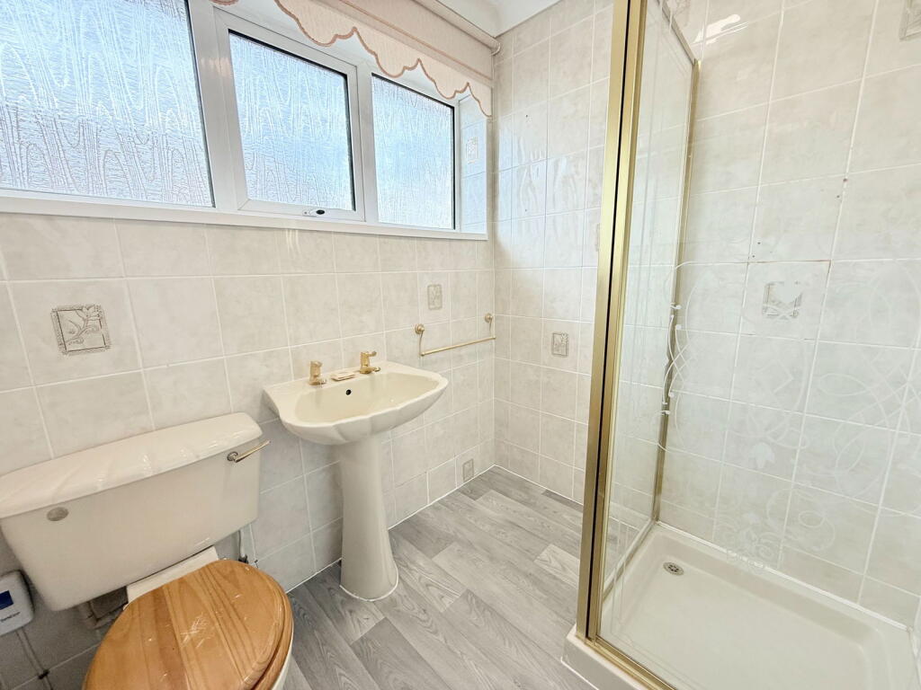 Additional image 14 of Thornyfield Road, Shirley