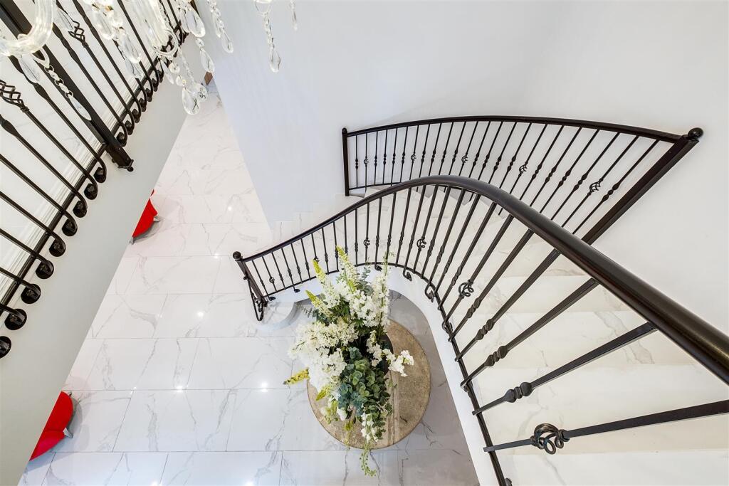 Additional image 23 of Hartopp Road, Four Oaks Park