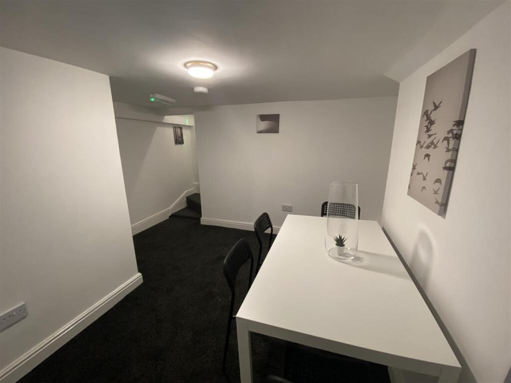 Additional image 11 of Rood End Road, Oldbury, Birmingham