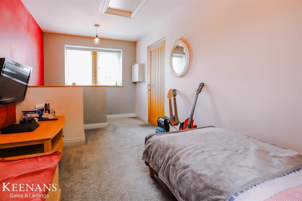 Additional image 32 of Barn Field Close, Colne