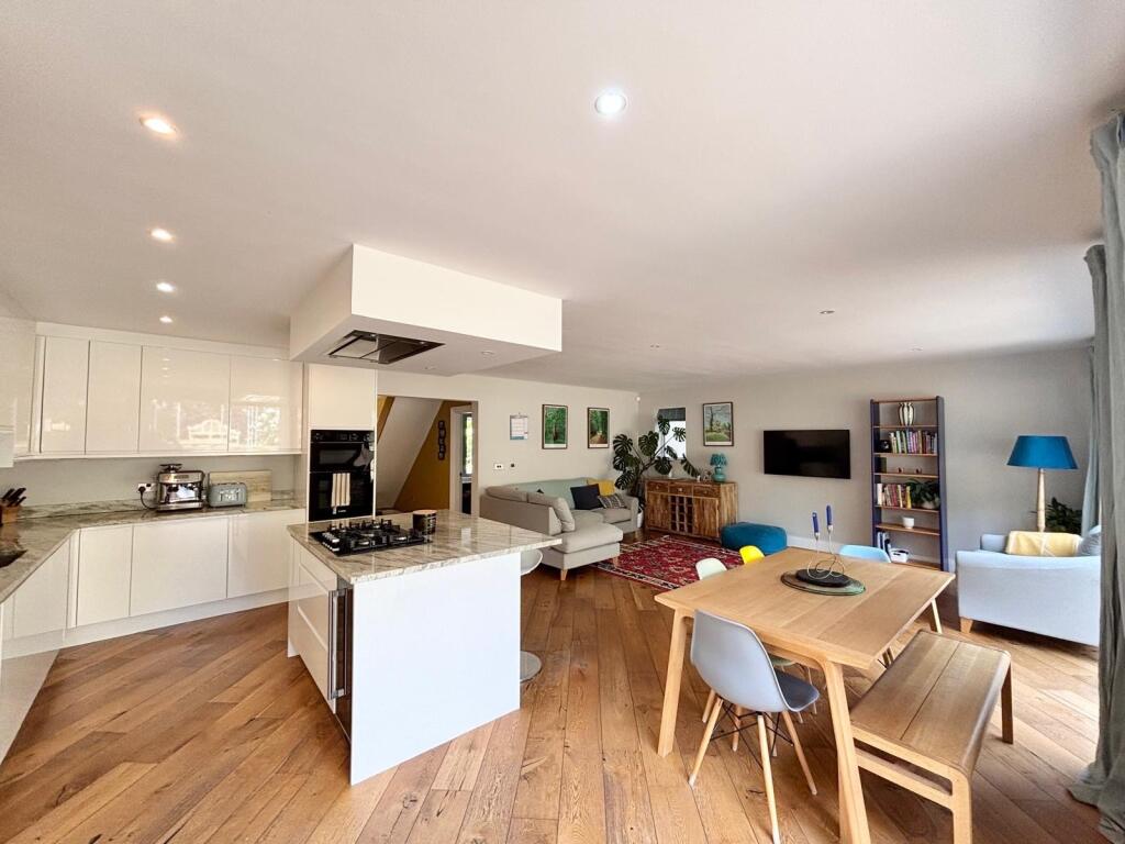 Additional image 5 of Gilstead Lane, Bingley, West Yorkshire, Ins, BD16