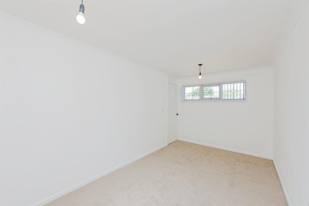 Additional image 11 of Hornbeam, TAMWORTH