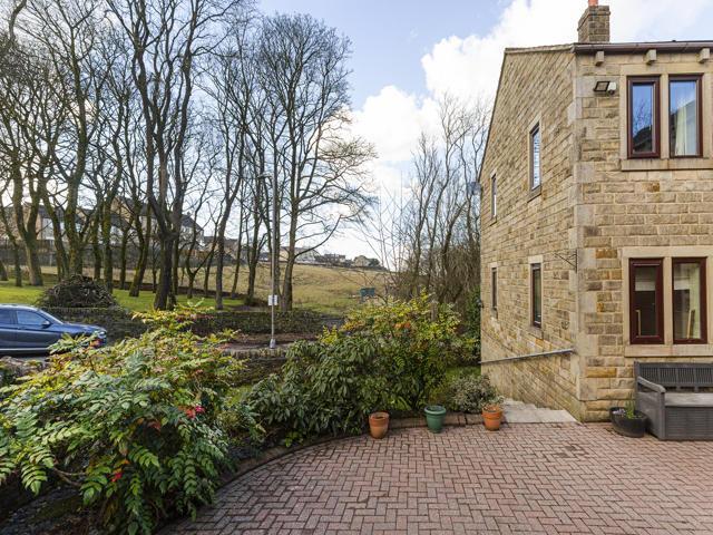 Additional image 20 of April Gardens, Queensbury, Bradford