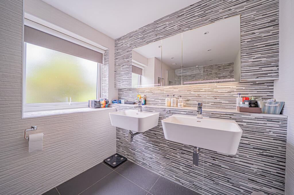 Additional image 23 of Warren Drive, Dorridge, B93