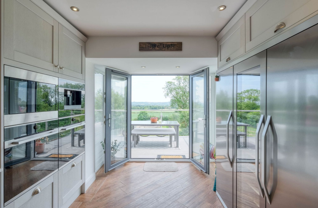 Additional image 11 of Evesham Road, Astwood Bank, B96