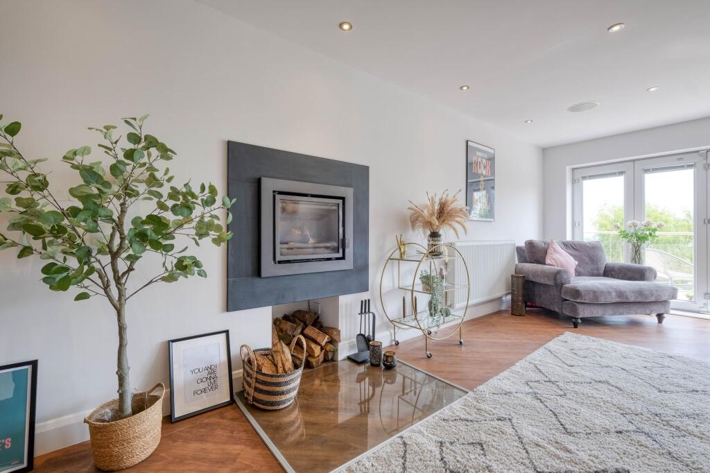 Additional image 5 of Evesham Road, Astwood Bank, B96