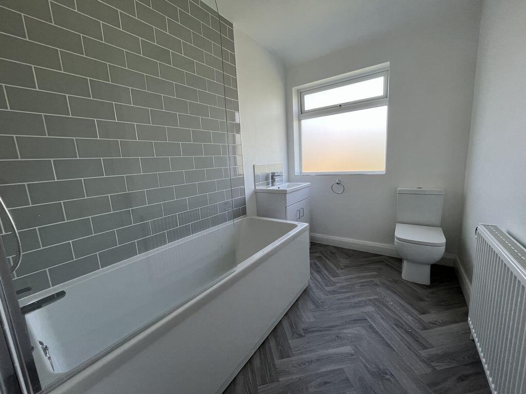 Additional image 4 of George Road, Alvechurch, BIRMINGHAM, West Midlands, B48