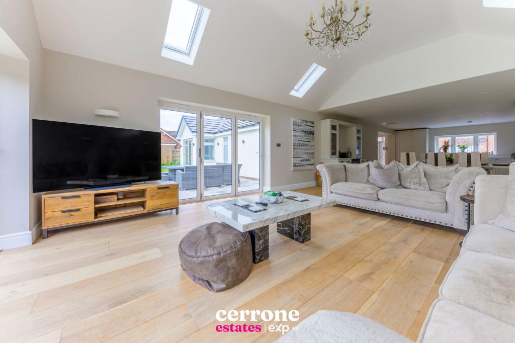 Additional image 8 of Holt Gardens, Studley, Warwickshire, B80 7NU