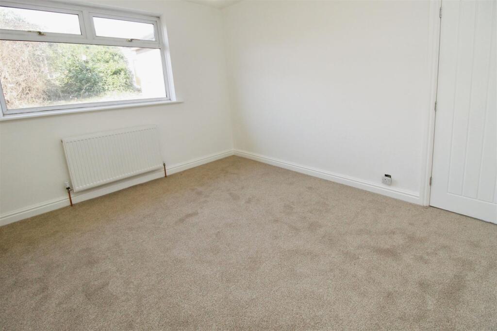 Additional image 10 of Markfield Avenue, Low Moor, Bradford, BD12 0UL