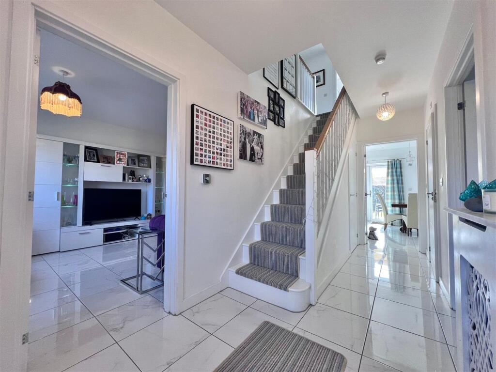 Additional image 40 of Damson Way, Bidford-On-Avon, Alcester