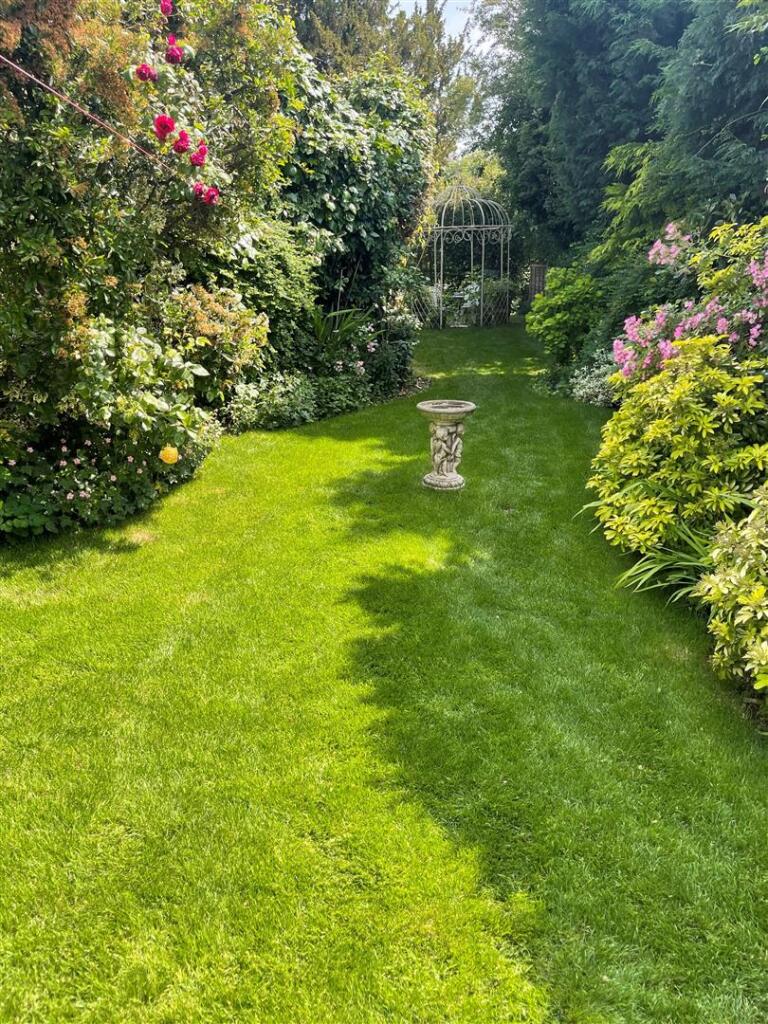 Additional image 23 of Main Road, Newton Regis