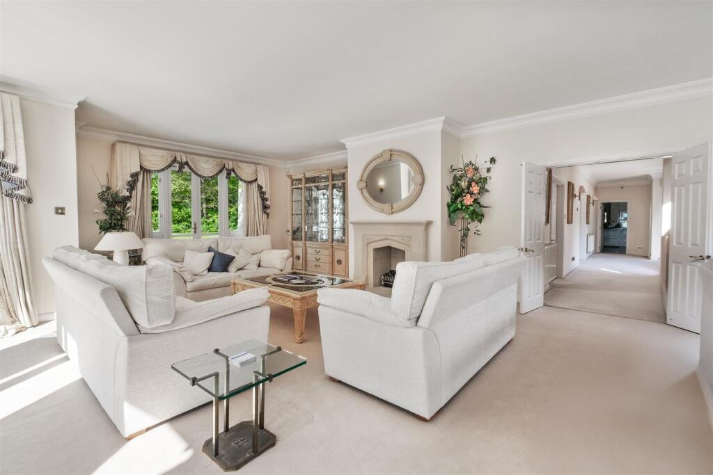 Additional image 5 of Selwyn Walk, Little Aston, Sutton Coldfield