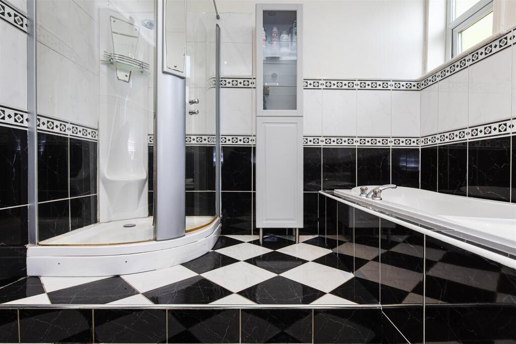 Additional image 25 of Whitcliffe Road, Cleckheaton