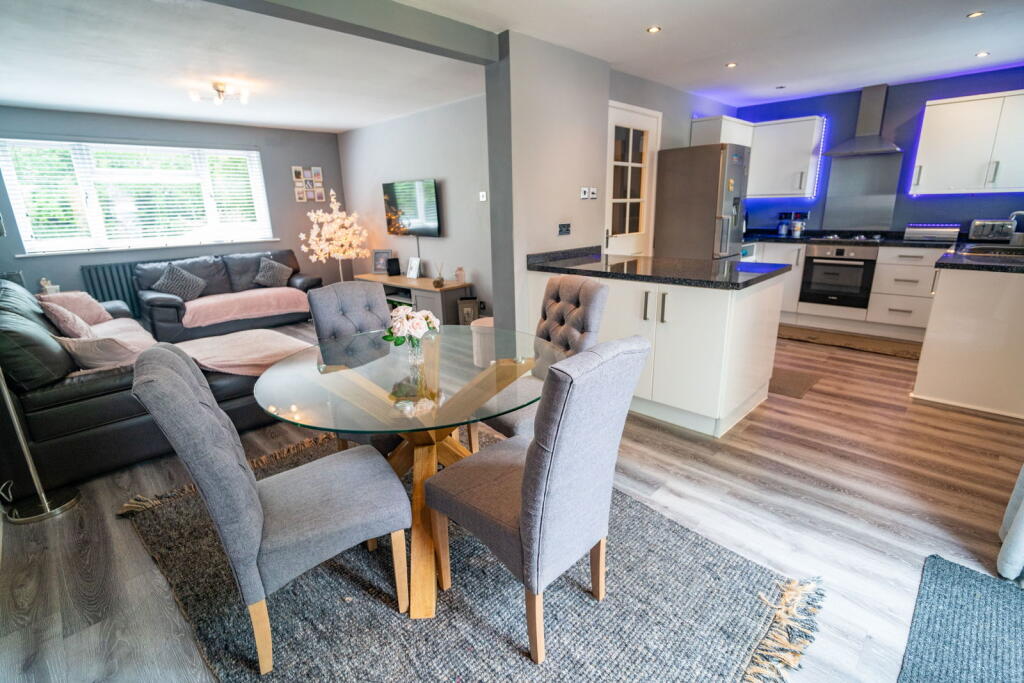 Additional image 4 of Woodloes Road, Shirley, Solihull, B90 2RP
