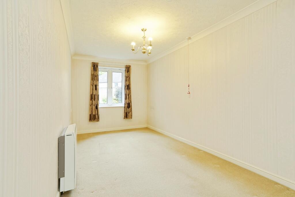 Additional image 6 of Sutton Court, Bingley