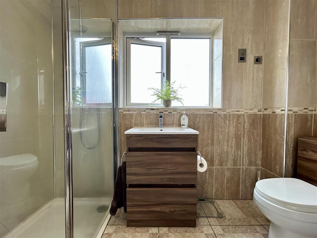 Additional image 24 of Pear Tree Drive, Rowley Regis