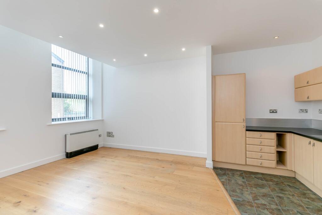 Additional image 13 of Cavendish Court