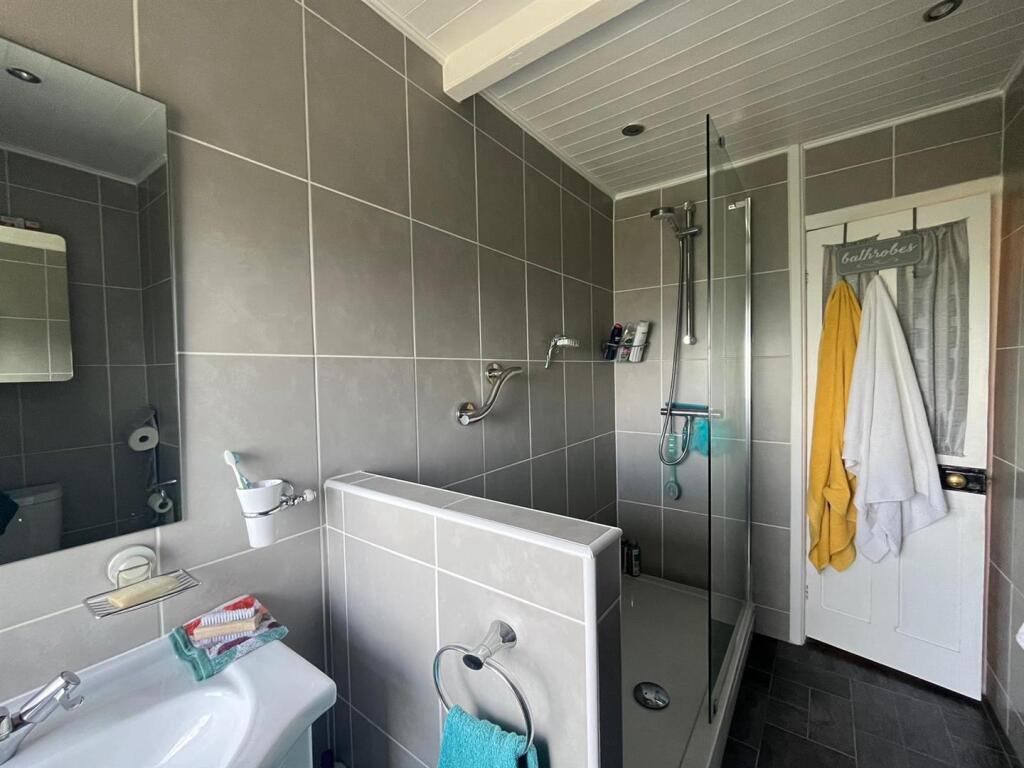 Additional image 10 of Calder Bank, Queensbury, Bradford