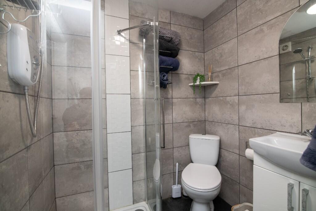 Additional image 12 of Oak Road, Bromsgrove, Worcestershire, B61