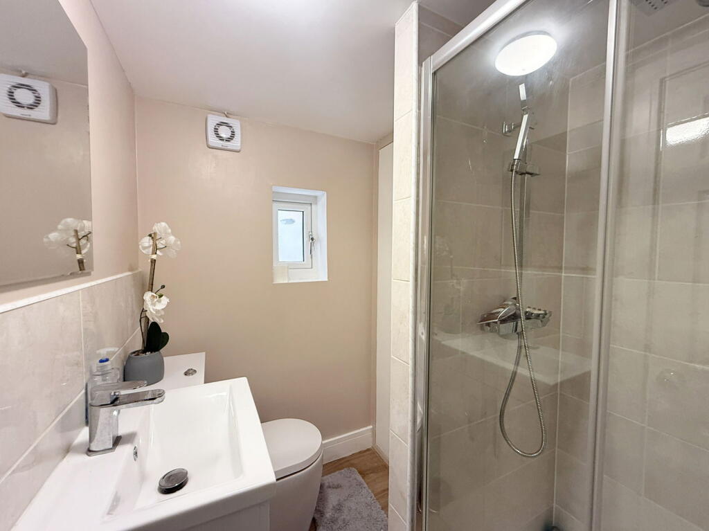 Additional image 9 of Yardley Wood Road, Shirley