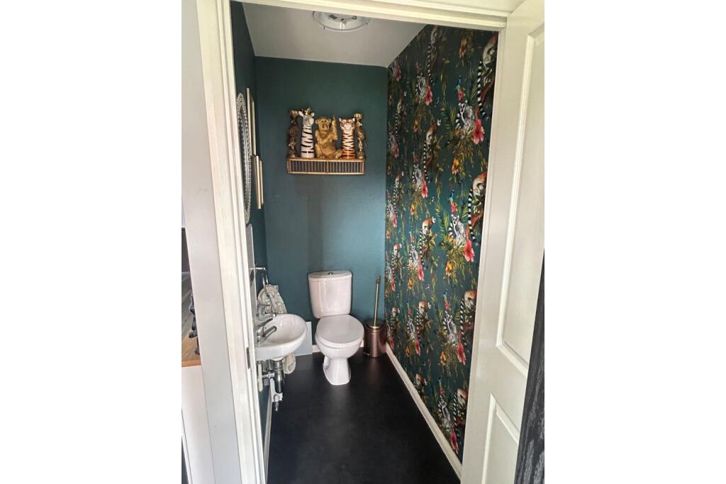 Additional image 18 of The Rise, Oldbury, B69