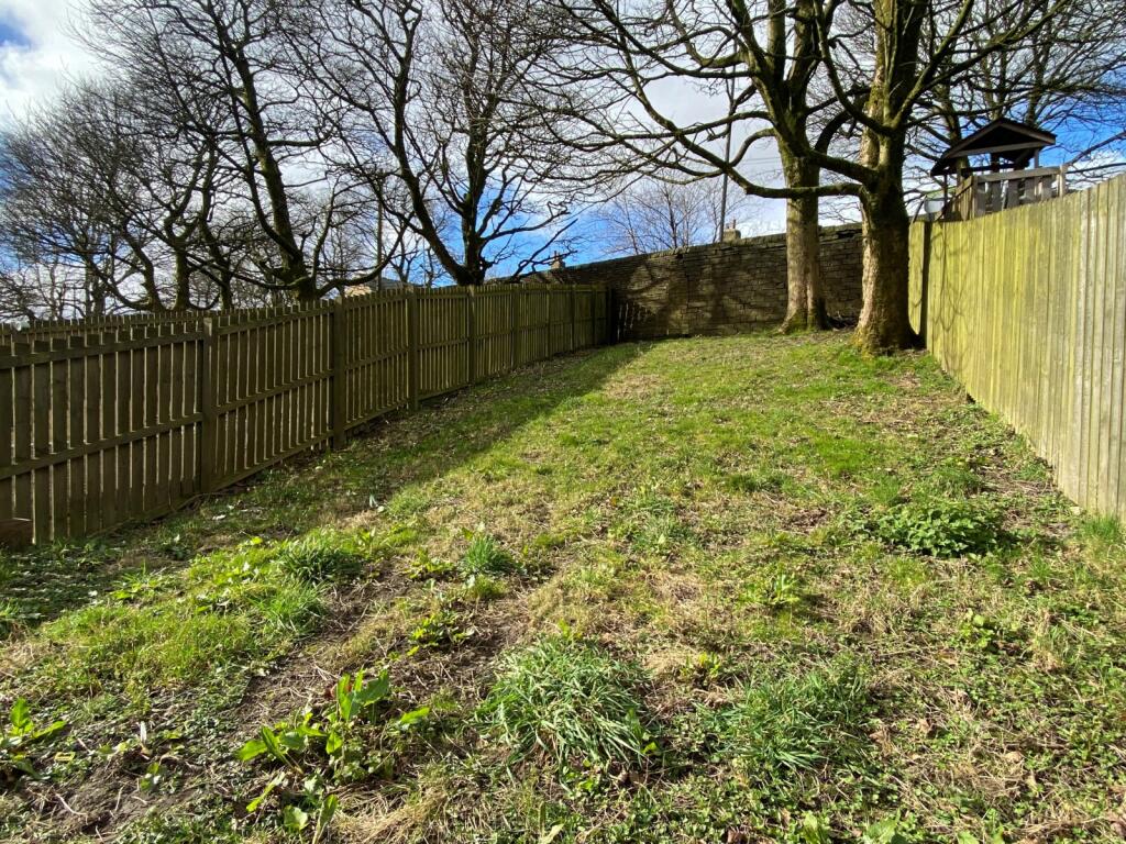 Additional image 28 of Black Dyke View, Queensbury, Bradford, BD13