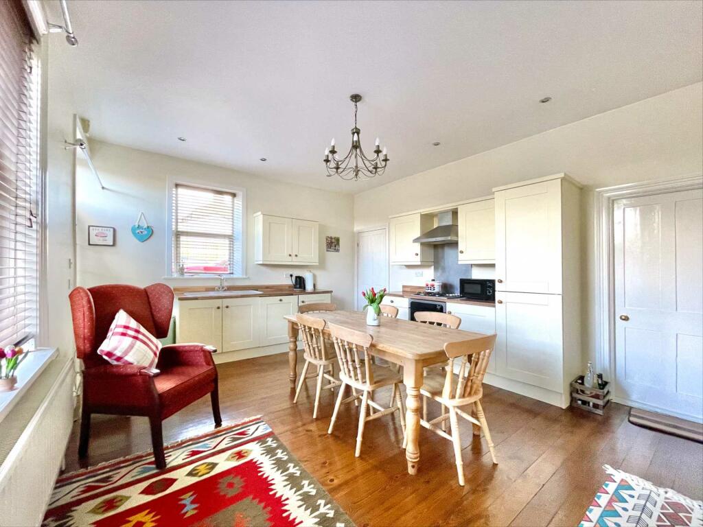 Additional image 3 of Bradford Road, Birkenshaw