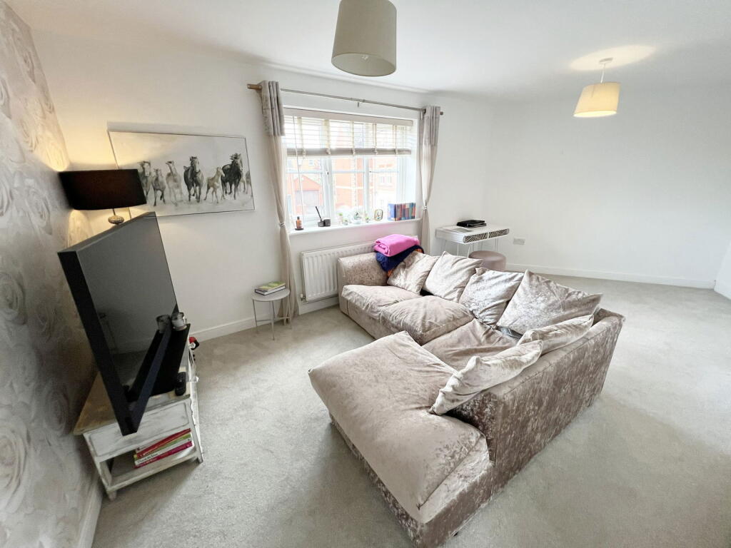 Additional image 6 of Dickens Heath Road, Dickens Heath