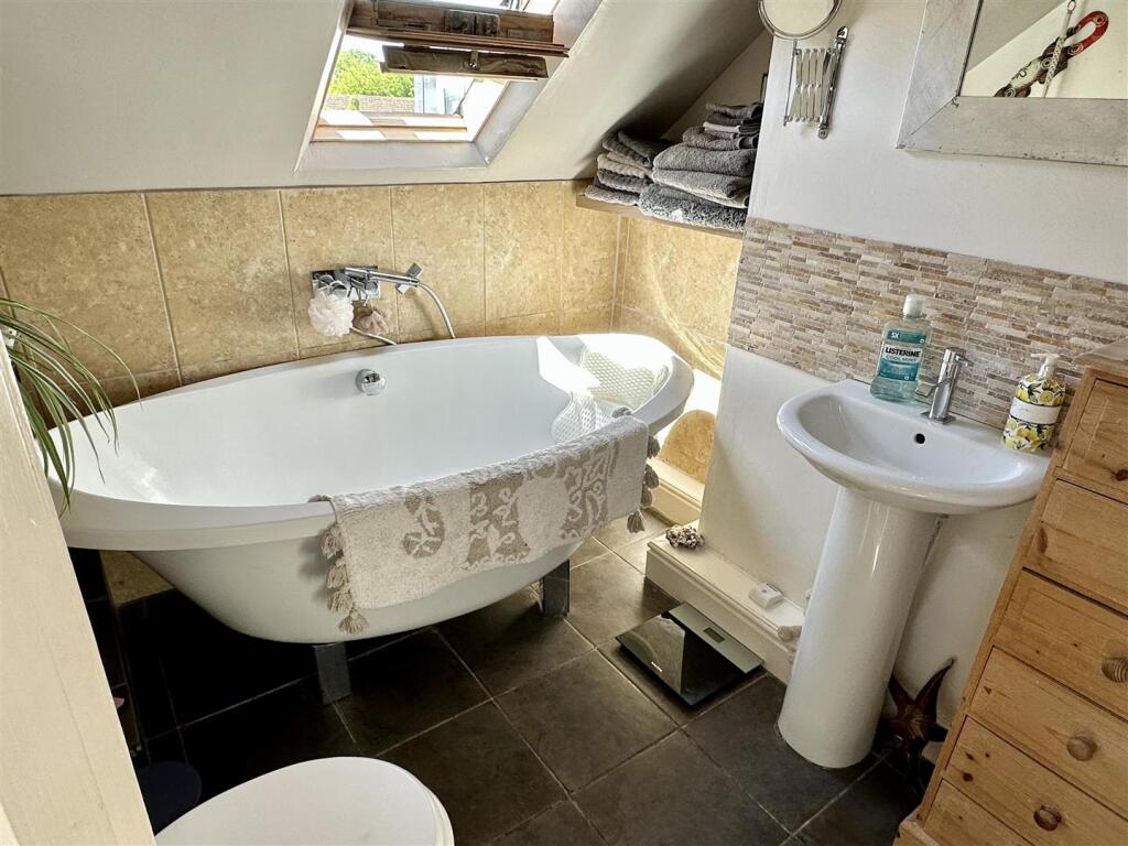 Additional image 21 of Station Road, Alcester