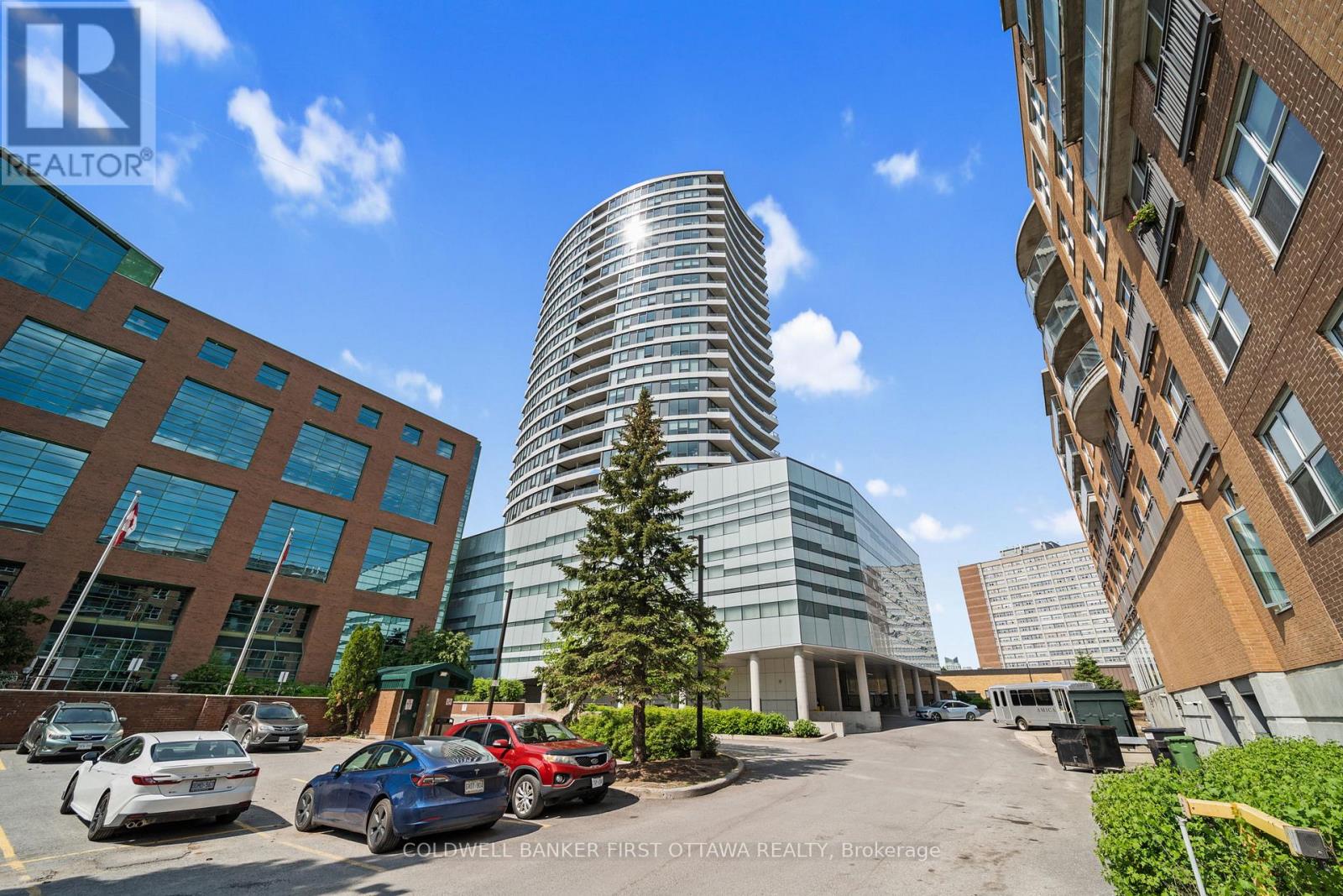 1905 - 485 RICHMOND ROAD|Ottawa, Ontario K2A3W9