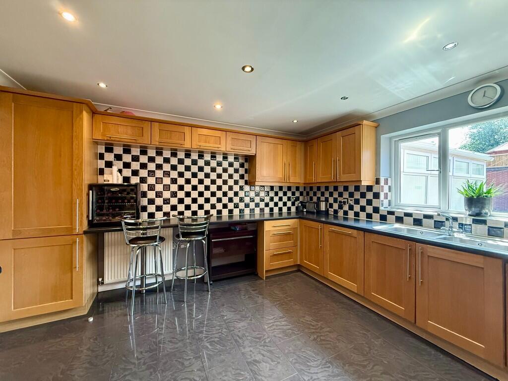 Additional image 16 of Wall Close, Smethwick, West Midlands, B67