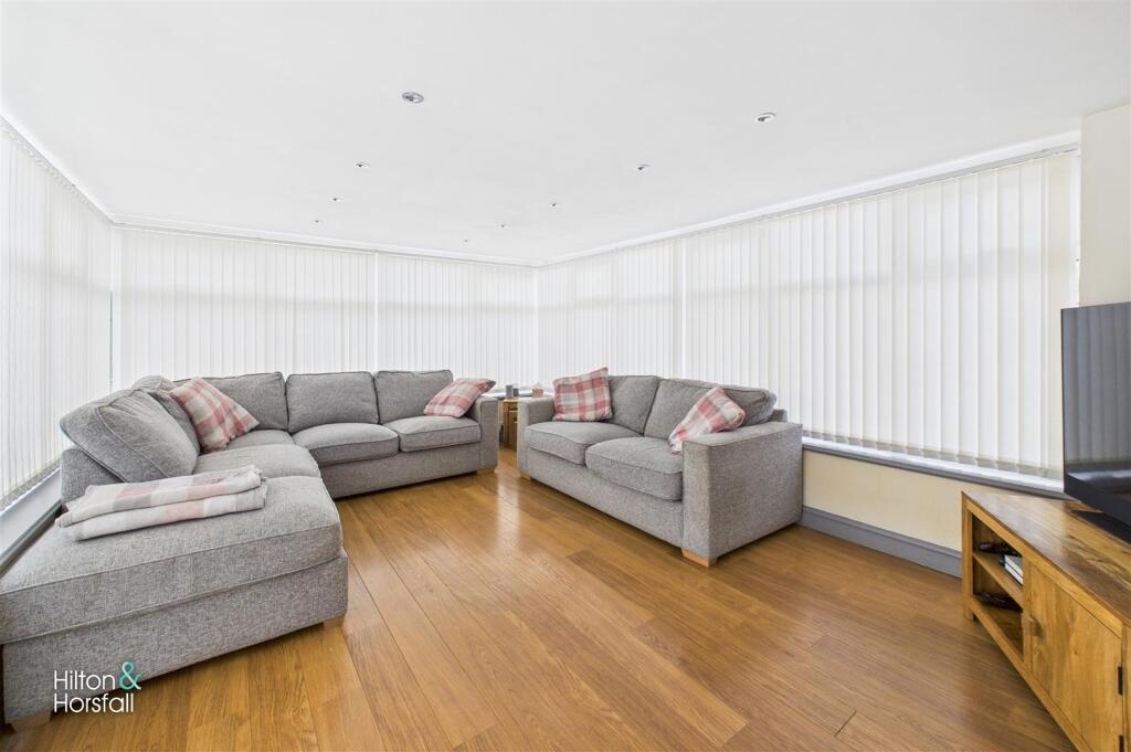 Additional image 5 of Wheatley Lane Road, Fence