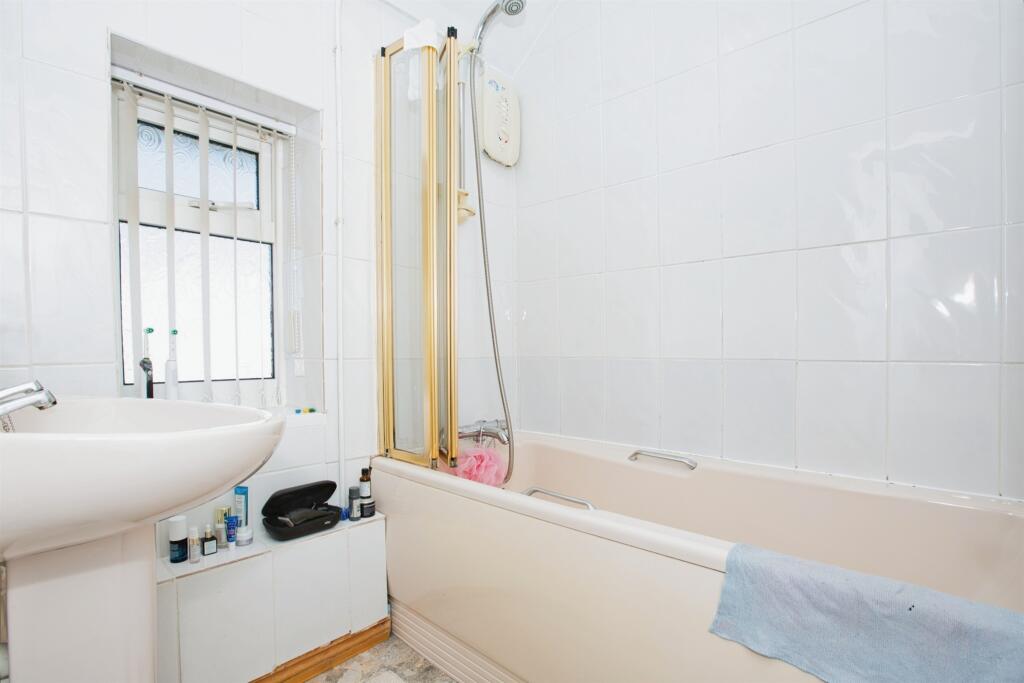 Additional image 12 of Roe Avenue, Houndstone, Yeovil