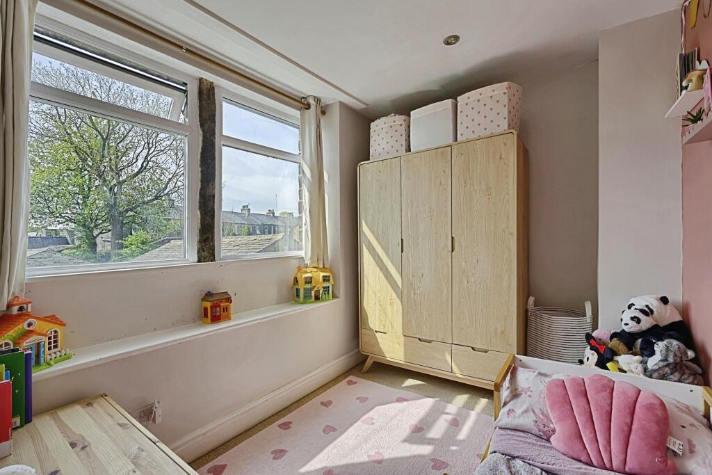 Additional image 9 of South View, Bradford, BD15