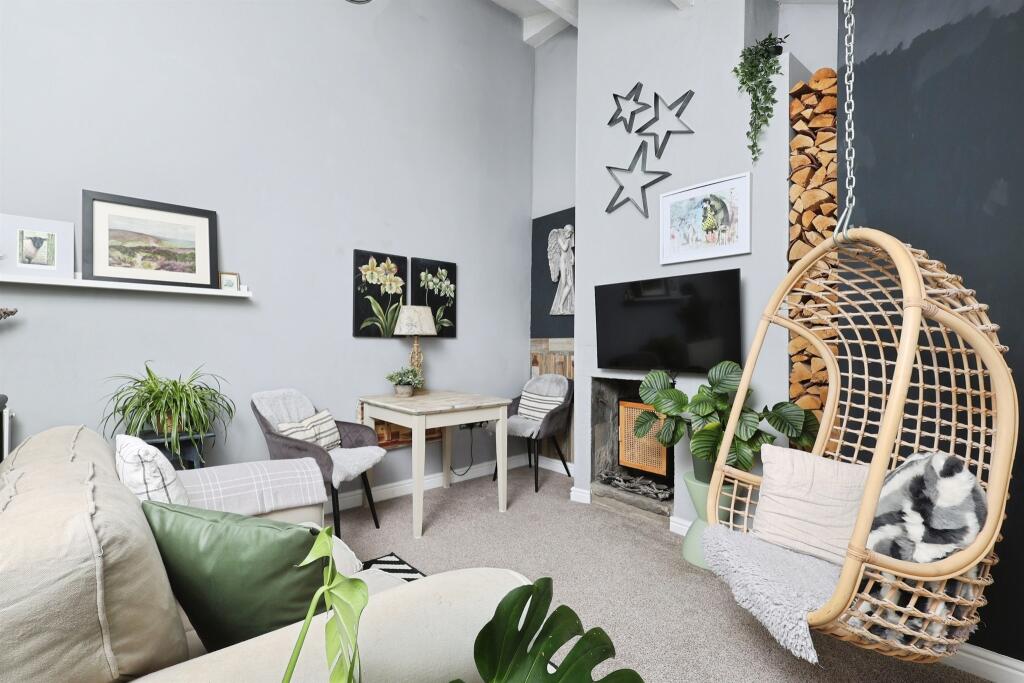 Additional image 17 of Peasacre, Micklethwaite, Bingley