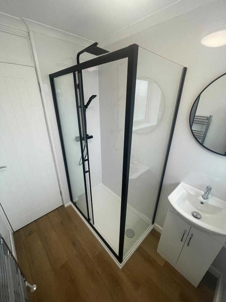 Additional image 9 of North Western Yeovil