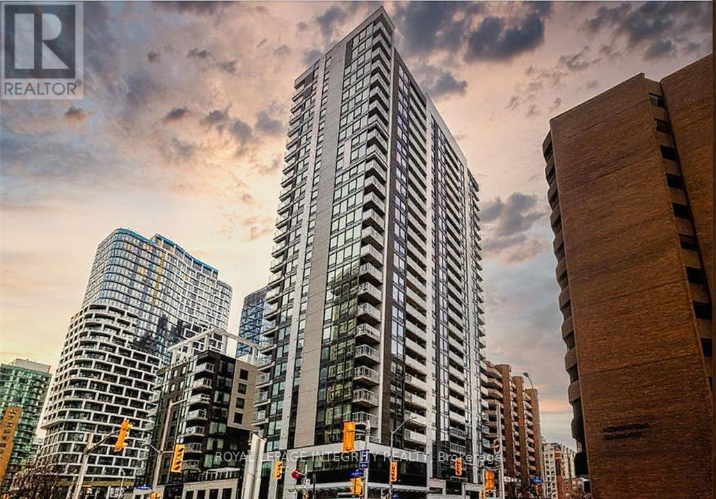 810 - 340 QUEEN STREET S|Ottawa, Ontario K1R5A5